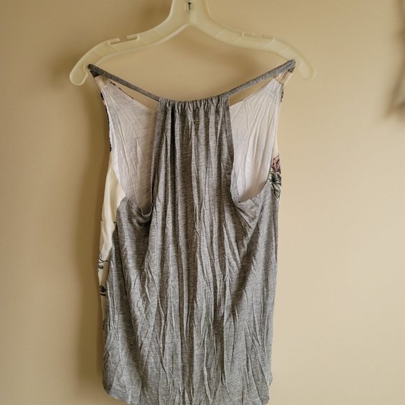 Top - Picture 2 of 3